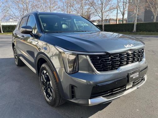 2024 Kia Sorento S