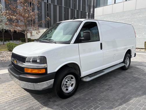 2024 Chevrolet Express 2500 Work Van