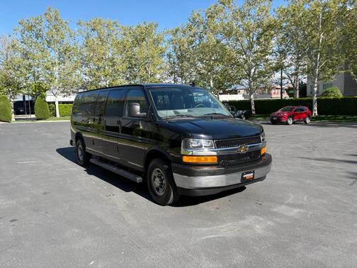 2024 Chevrolet Express 3500 LT