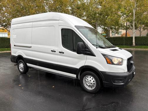 2022 Ford Transit-250 Base