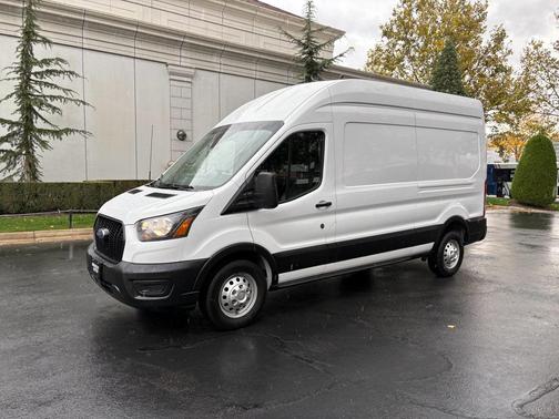 2022 Ford Transit-250 Base