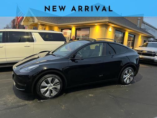 2023 Tesla Model Y Long Range
