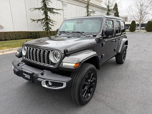 2025 Jeep Wrangler 4xe Sahara