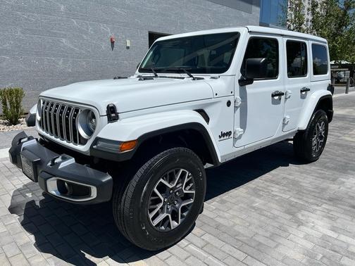 Bright White Clearcoat 2025 Jeep Wrangler Sahara