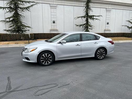 2018 Nissan Altima 2.5 SV