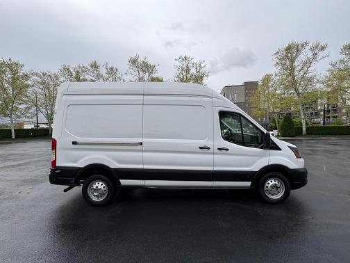 2022 Ford Transit-350 Base