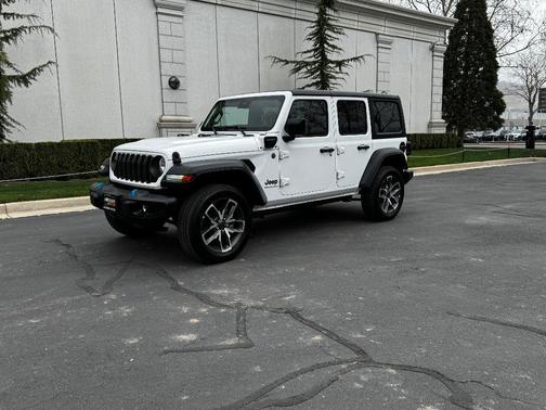 2024 Jeep Wrangler 4xe Sport