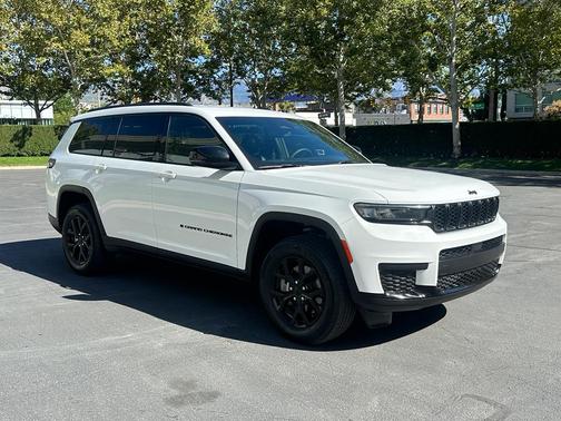 2024 Jeep Grand Cherokee L Laredo