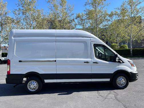 2022 Ford Transit-350 Base