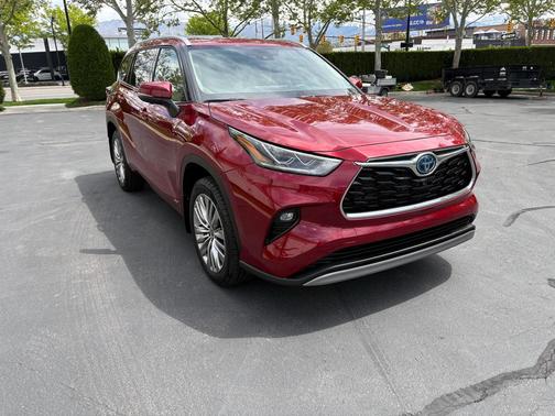 Blueprint 2024 Toyota Highlander Hybrid Platinum