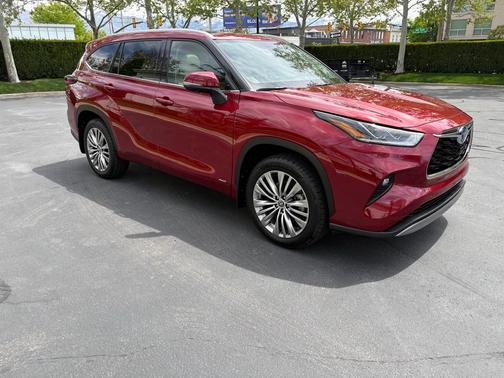 Blueprint 2024 Toyota Highlander Hybrid Platinum
