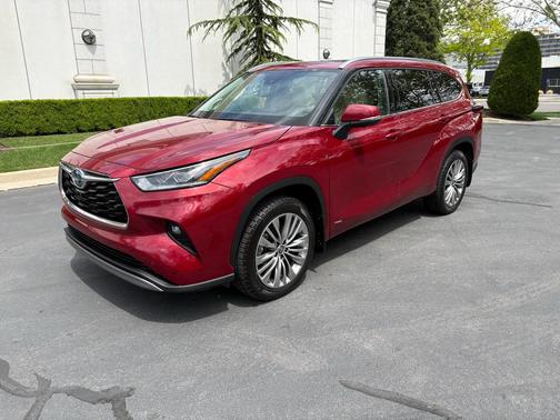 Blueprint 2024 Toyota Highlander Hybrid Platinum