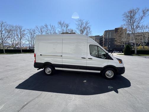2022 Ford Transit-350 Base