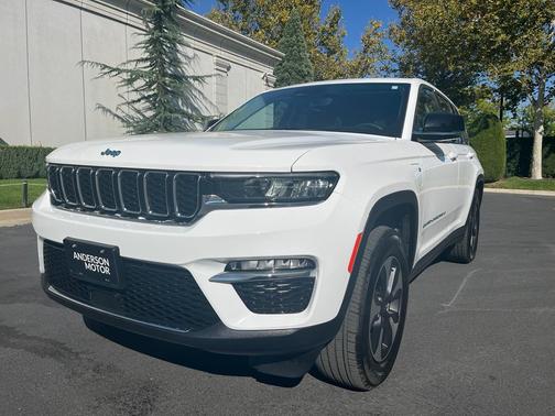 2023 Jeep Grand Cherokee 4xe Base