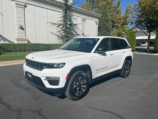 2023 Jeep Grand Cherokee 4xe Base