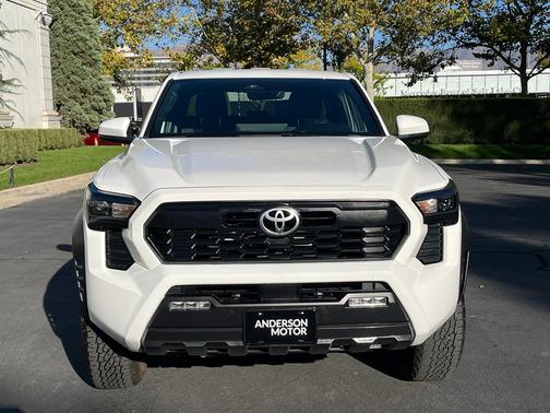 2024 Toyota Tacoma TRD Off Road