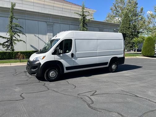 Bright White Clearcoat 2025 RAM ProMaster 3500 High Roof
