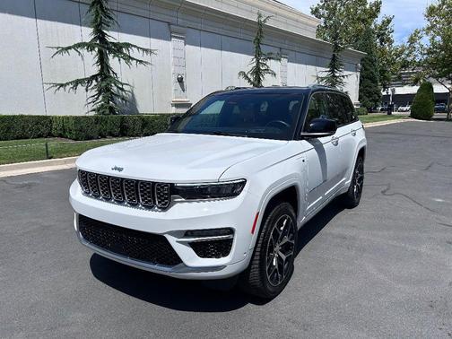 2022 Jeep Grand Cherokee 4xe Summit
