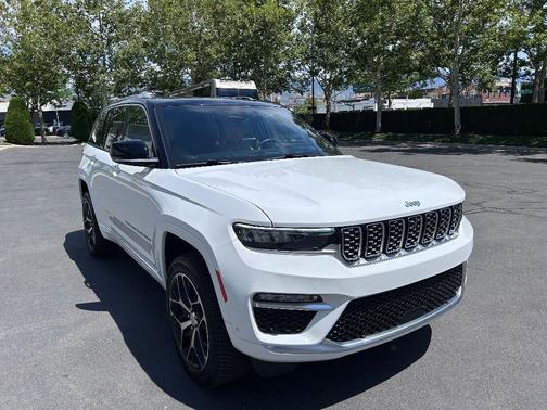 2022 Jeep Grand Cherokee 4xe Summit