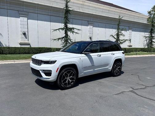 2022 Jeep Grand Cherokee 4xe Summit