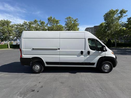 2025 RAM ProMaster 2500 High Roof