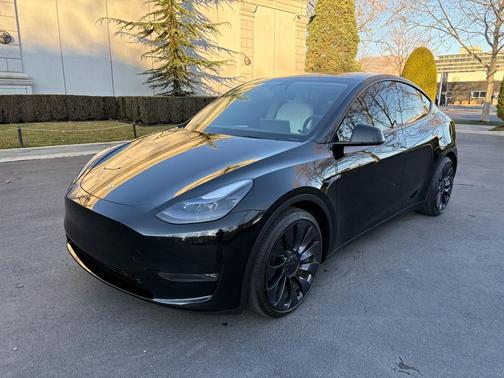 2024 Tesla Model Y Performance