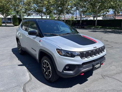 2024 Jeep Compass Trailhawk