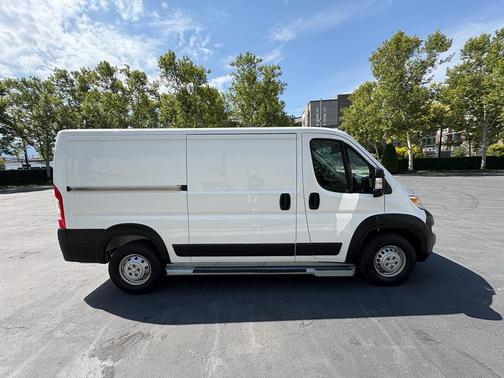 2023 RAM ProMaster 2500 Base