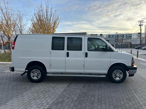 2024 Chevrolet Express 2500 Work Van