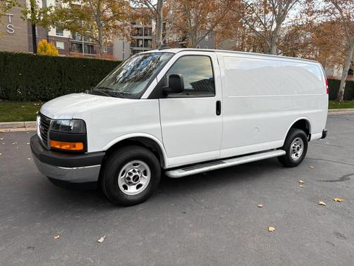 2024 GMC Savana 2500 Work Van