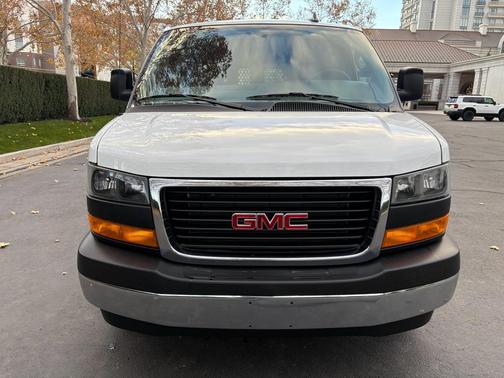 2024 GMC Savana 2500 Work Van