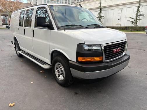 2024 GMC Savana 2500 Work Van