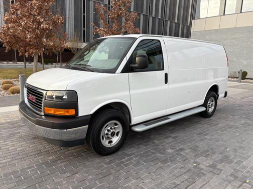 2024 GMC Savana 2500 Work Van