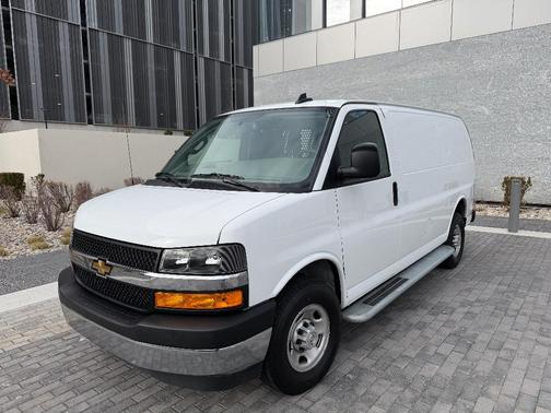 2024 Chevrolet Express 2500 Work Van