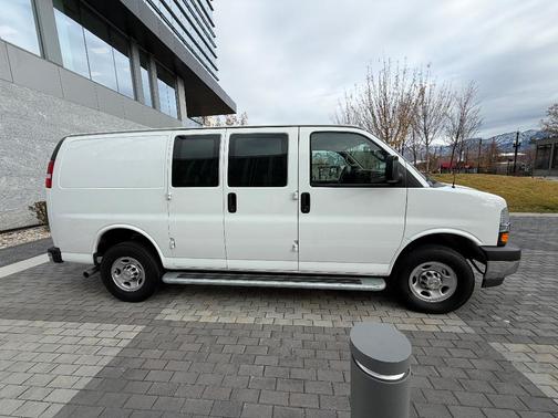 2024 Chevrolet Express 2500 Work Van