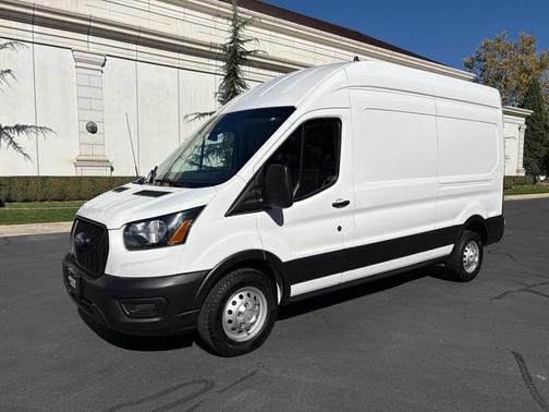 2022 Ford Transit-250 Base
