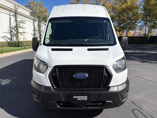 2022 Ford Transit-250 Base
