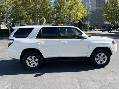 2024 Toyota 4Runner SR5 Premium