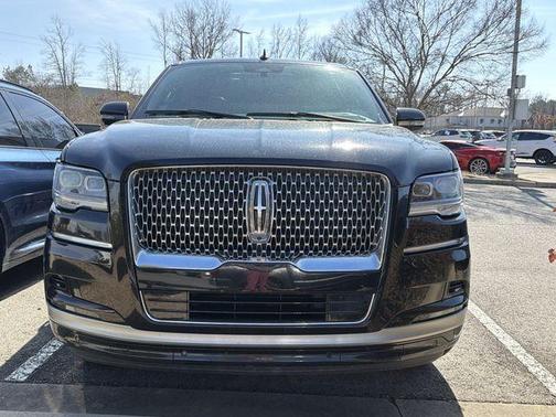 Black Metallic 2024 Lincoln Navigator Reserve