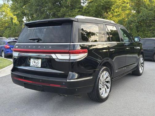 Black Metallic 2024 Lincoln Navigator Reserve
