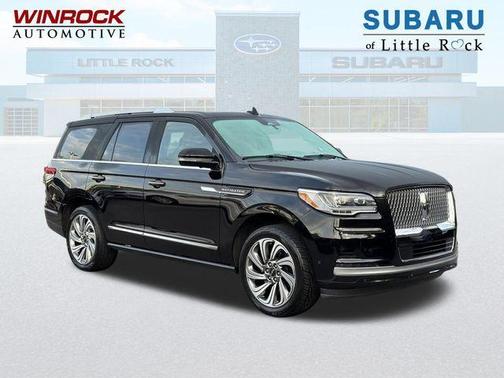 Black Metallic 2024 Lincoln Navigator Reserve