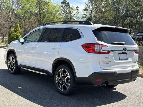 Crystal White Pearl 2026 Subaru Ascent Limited