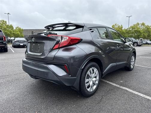 2021 Toyota C-HR LE