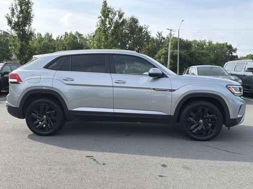Pyrite Silver Metallic 2023 Volkswagen Atlas Cross Sport 3.6L V6 SE w/Technology