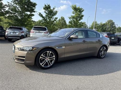 2017 Jaguar XE 35t Premium