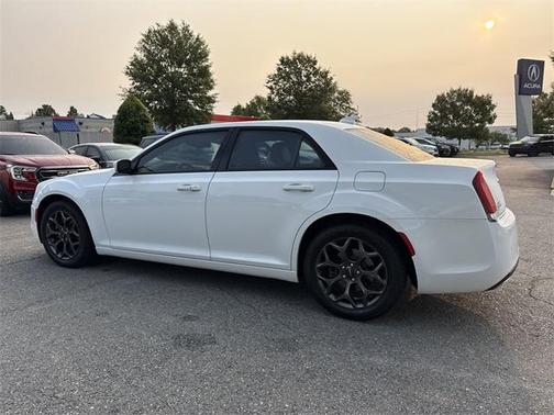 2018 Chrysler 300 S