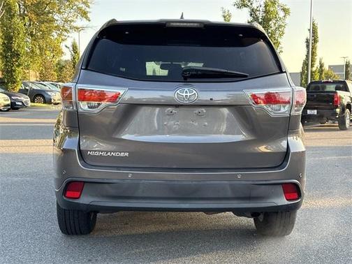2016 Toyota Highlander LE Plus