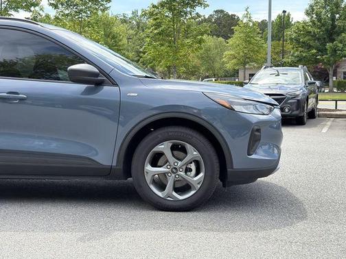 Vapor Blue 2025 Ford Escape ST-Line