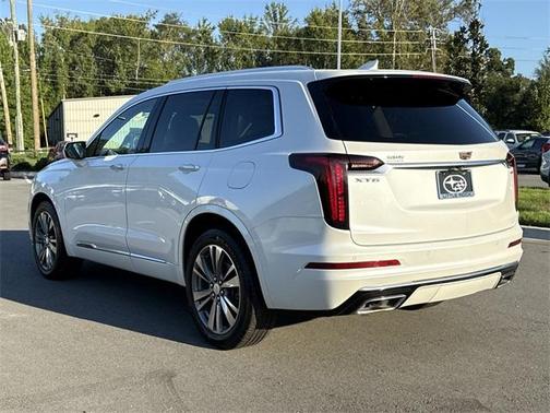 2021 Cadillac XT6 Premium Luxury FWD