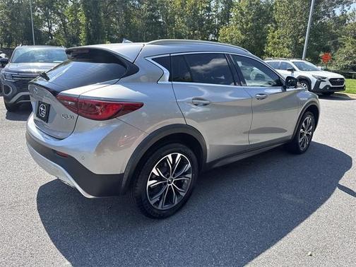 2019 INFINITI QX30 Luxe